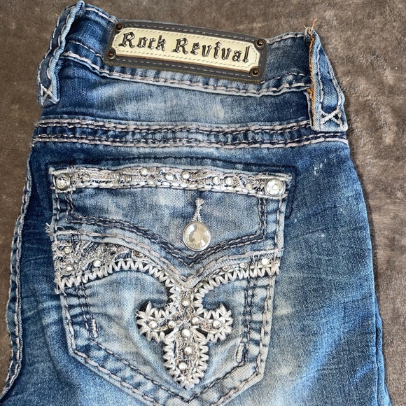 Jeans - Picture 2 of 3